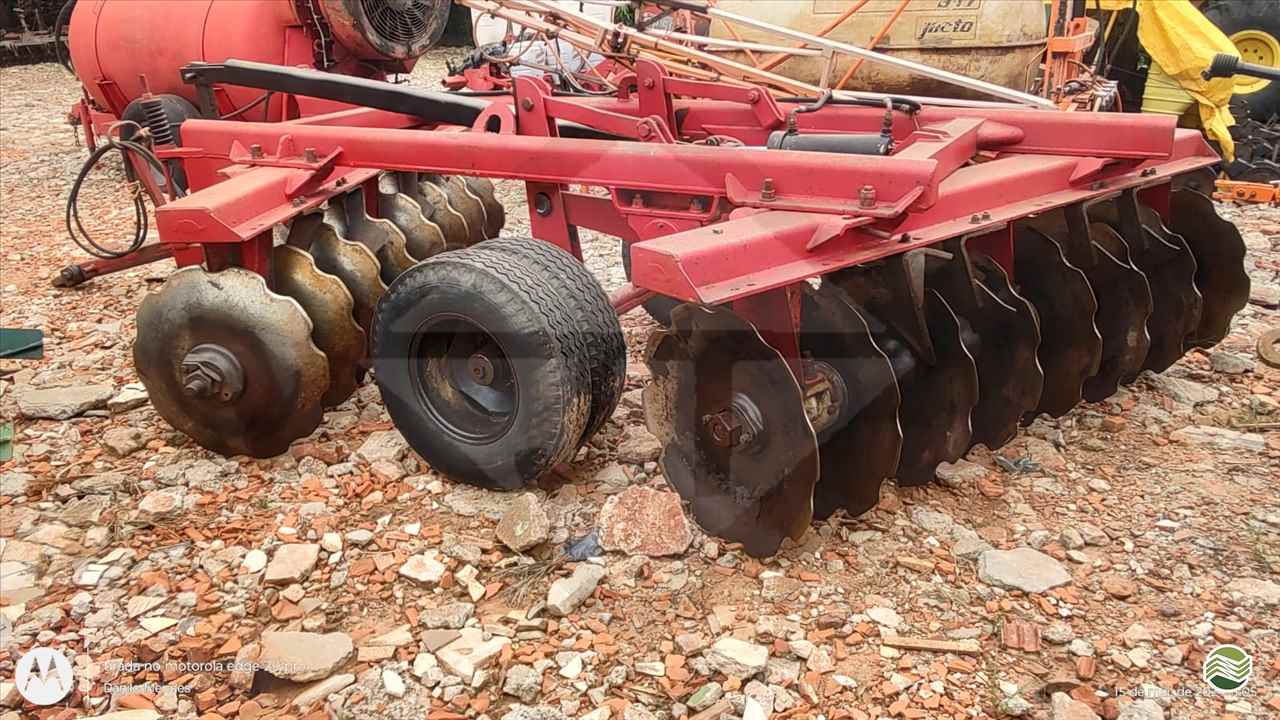 IMPLEMENTOS AGRICOLAS GRADE ARADORA ARADORA 16 DISCOS Jorginho Tratores PARANAVAI PARANÁ PR